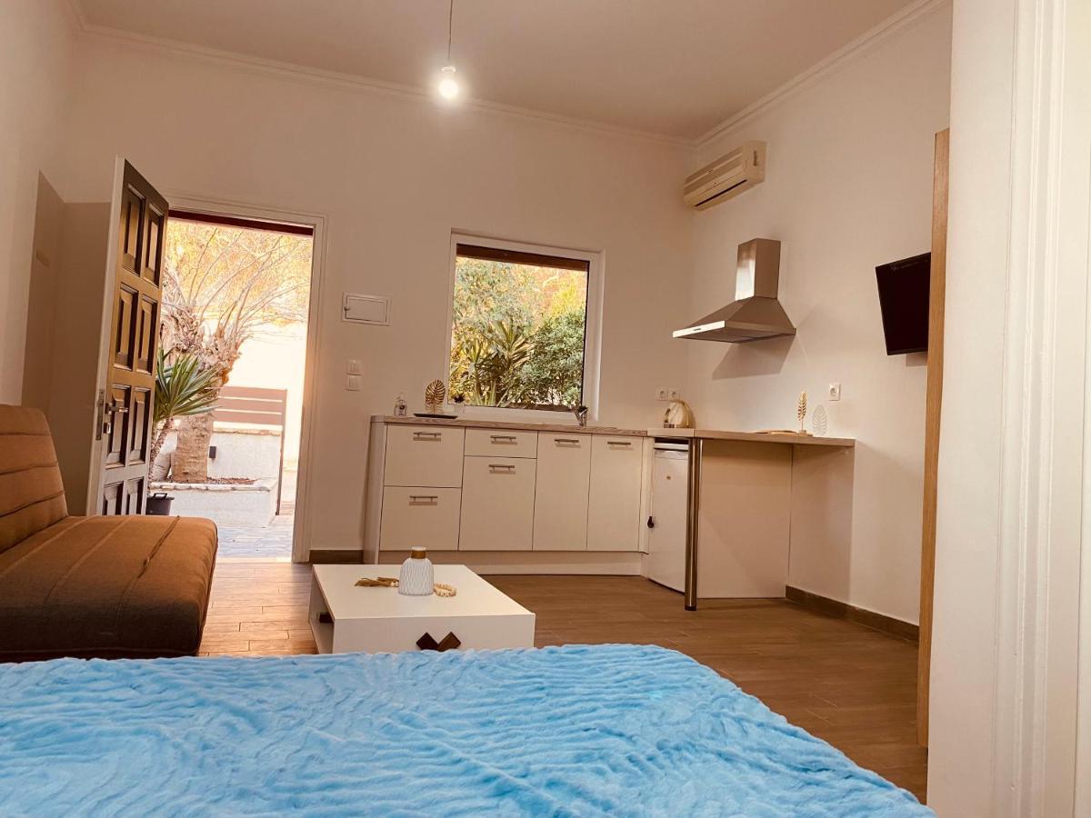 Louvros Luxury Suites 다시아 외부 사진